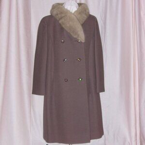 50s 60s Vintage Brown Mob Wife Style Coat w/Fur Collar LS Ayres Benmor NY
